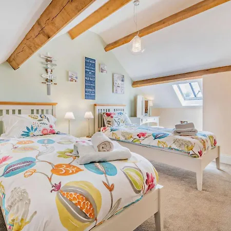 2 Bed In 52376 Holiday home *
