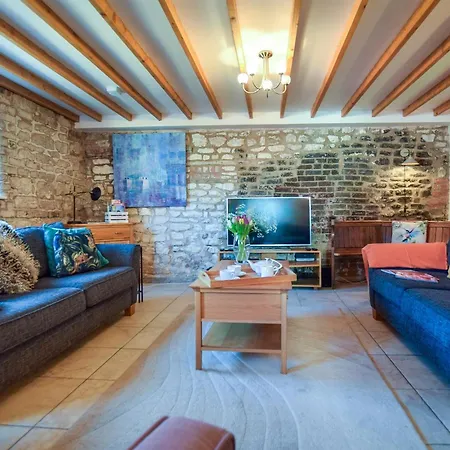 펜션 2 Bed In 52376